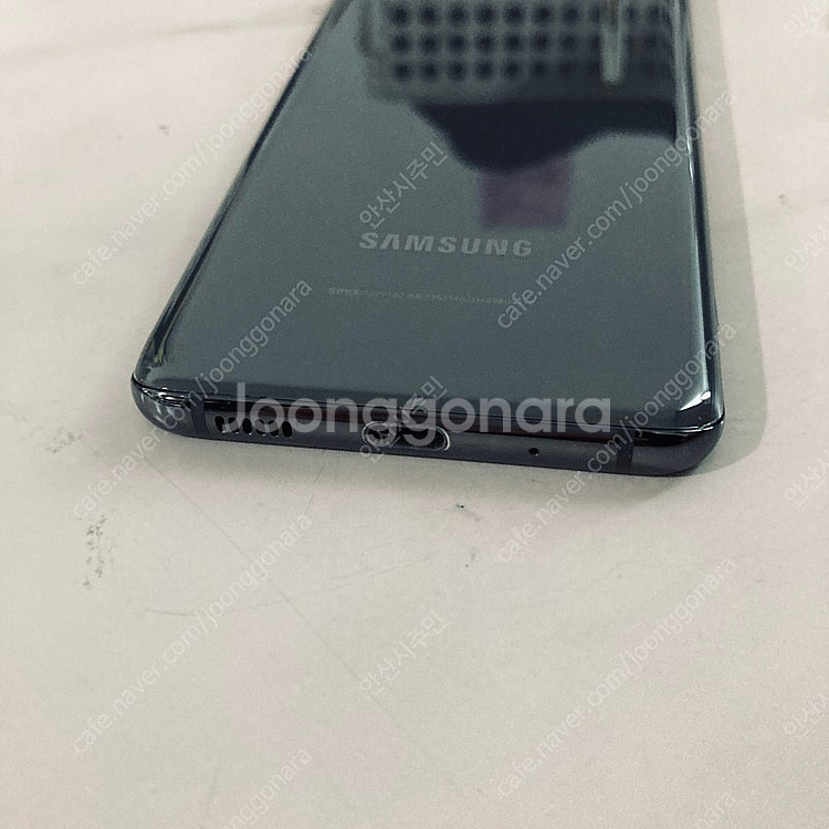 갤럭시 S20 그레이 128기가 액정S급 무잔상! 14만원 판매합니다--2